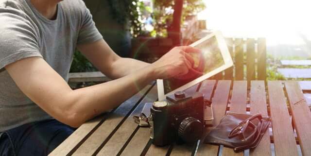 waar doet ze het van, porterenee, inkomsten, salaris, verdienen, uitgaven, vaste lasten, porterenee